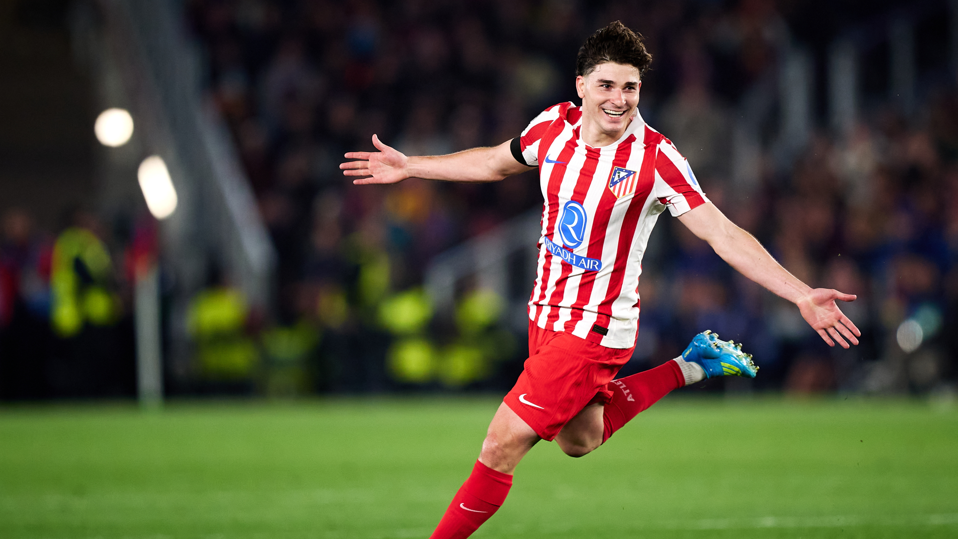 Julián Álvarez celebrating a UEFA Champions League goal for Atlético Madrid