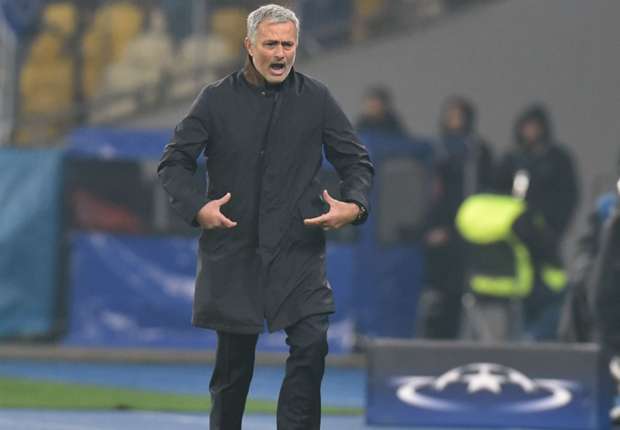 jose-mourinho-cropped_tilm91fxs4xb1jtsuit7hdeww.jpg
