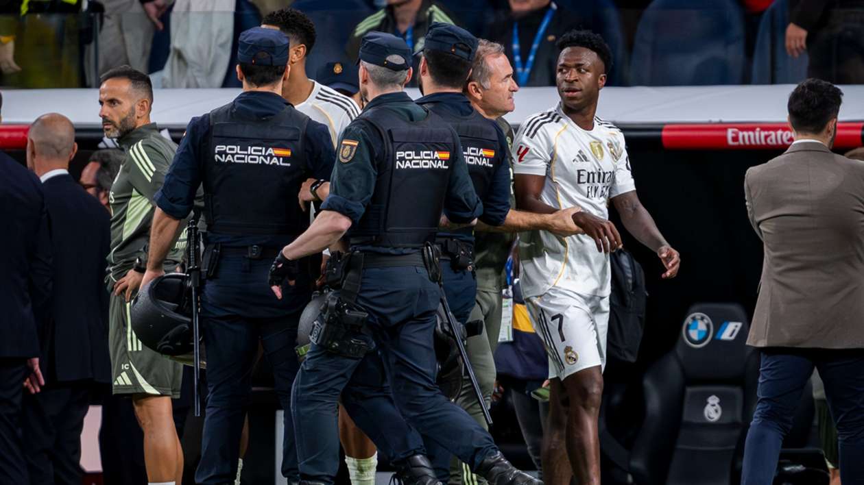 Vinicius Junior brushes off Clasico fracas