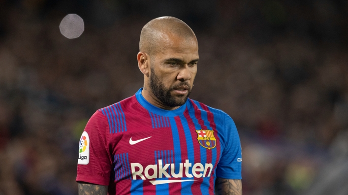 Dani Alves will leave Barcelona at the end of his contract