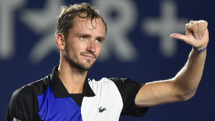 Daniil Medvedev salutes the crowd after his quarter-final win at Los Cabos