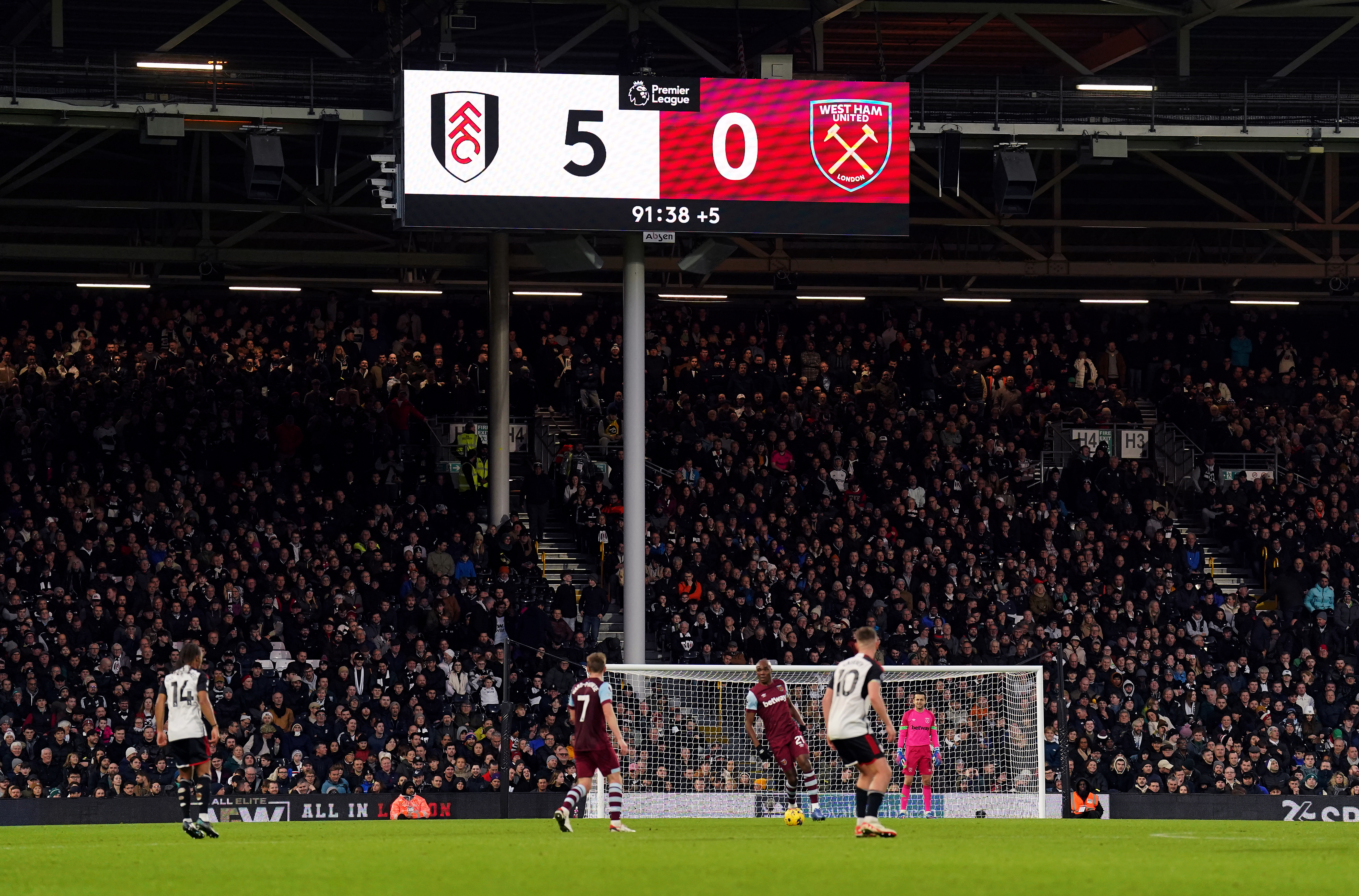 West Ham were demolished 5-0 at Fulham on Sunday