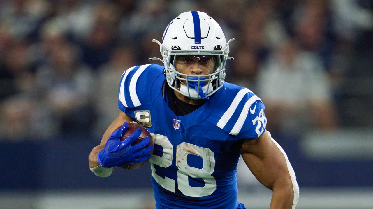 Indianapolis Colts running back Jonathan Taylor carries the ball vs. the Dallas Cowboys on Dec. 4, 2022.