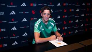 Man Utd sign 20-year-old goalkeeper Margetson from Swansea
