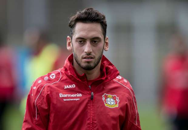 hakancalhanoglu-cropped_m6je51s7ylsi1evtb2c92iagd.jpg