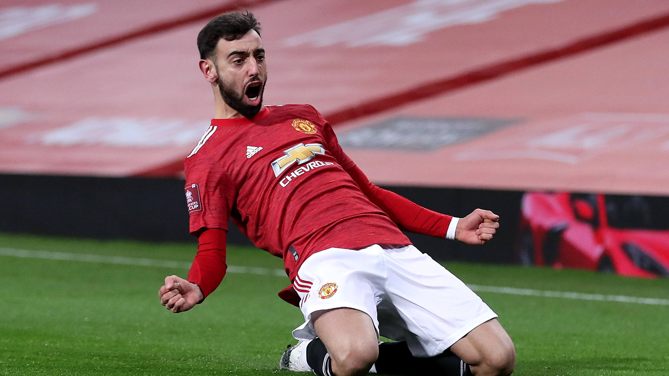 Bruno Fernandes celebrates his winning goal
