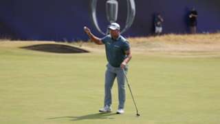 Fox becomes latest to tie major record as Burns takes Open lead