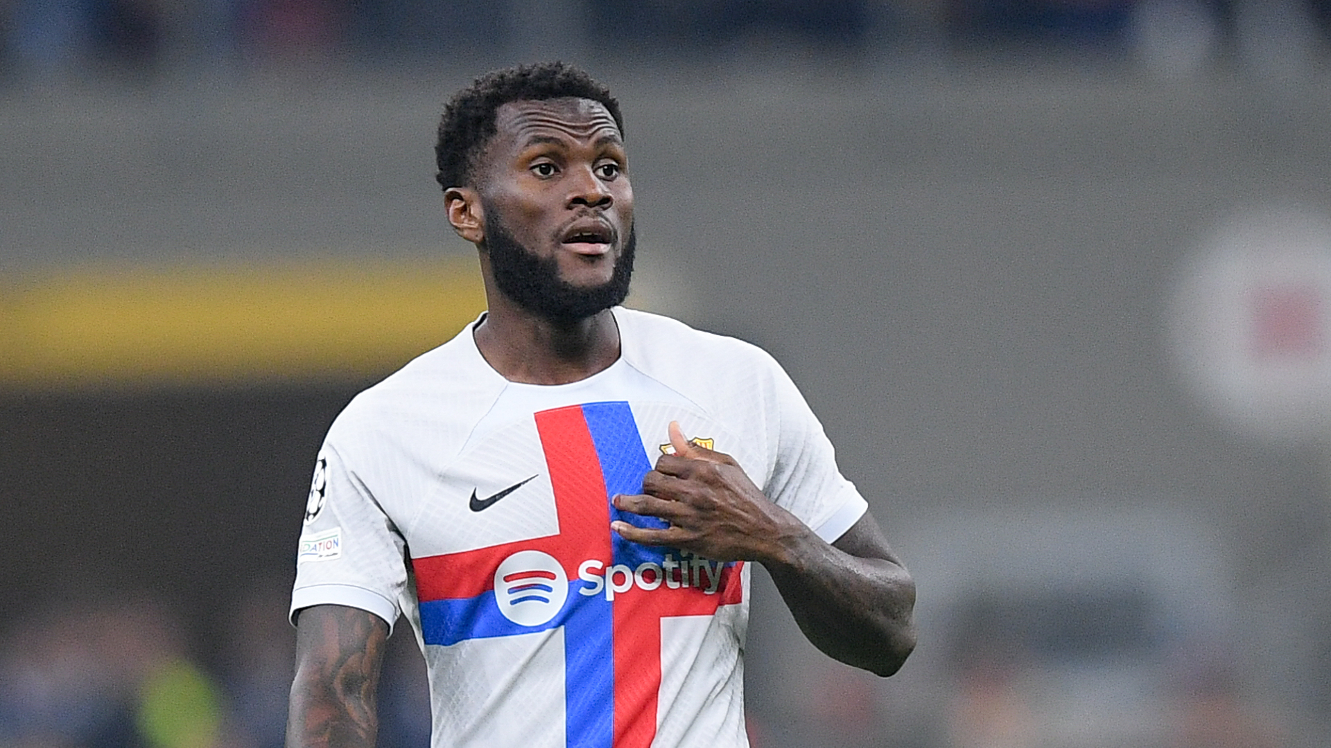 Kesengsaraan cedera Barca memburuk saat Kessie mengalami cedera paha