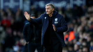 West Brom thrash Portsmouth on Mowbray's Hawthorns return
