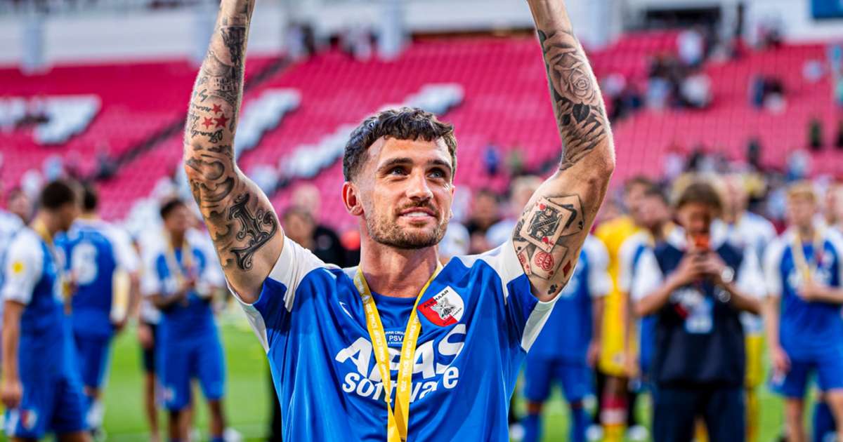 Republic of Ireland striker Troy Parrott completes €20m move to Real Betis