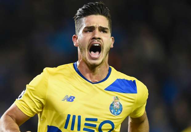 andre-silva-cropped_mpmib4yq8m2m1v5zixt3xkwuo.jpg