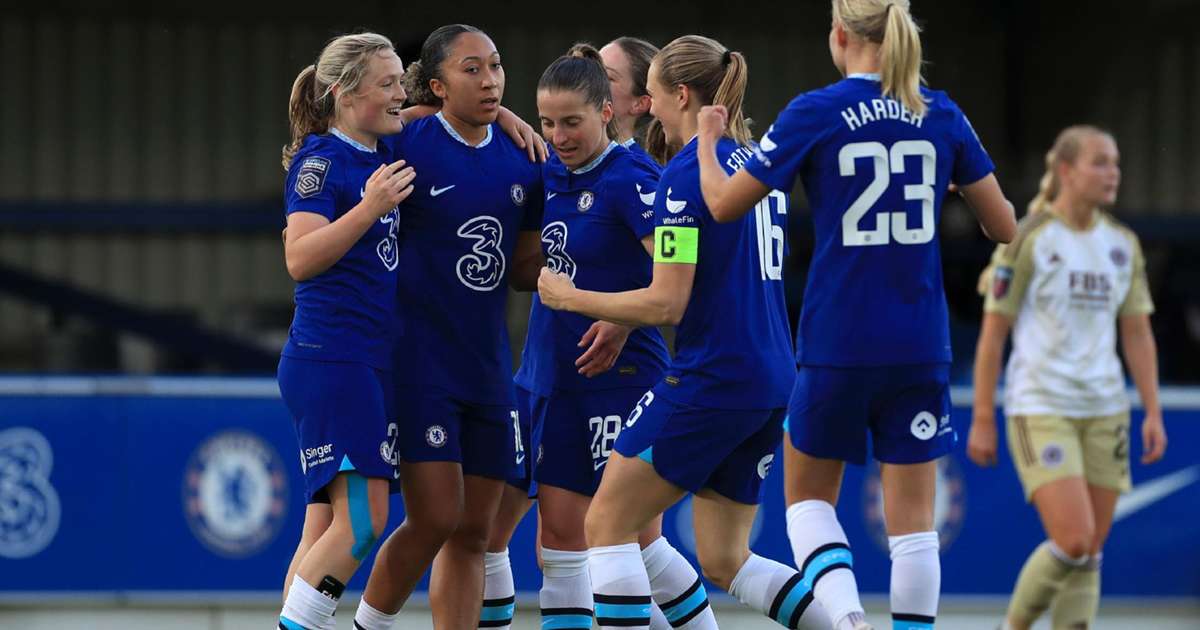 Chelsea thrash Leicester to move a point behind WSL leaders Manchester ...