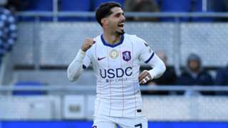 Neto dedicates Chelsea win to injured Martinez