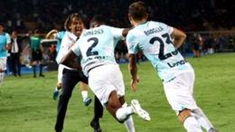 Inter's Denzel Dumfries sprints to Simone Inzaghi to celebrate his match-winning goal