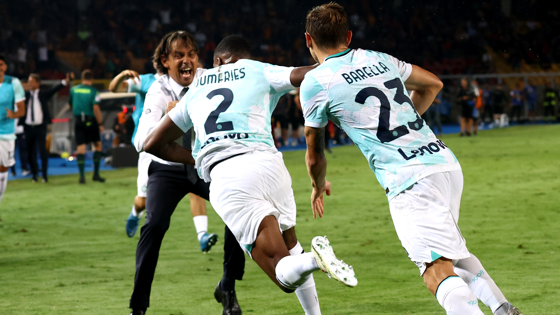 Inter's Denzel Dumfries sprints to Simone Inzaghi to celebrate his match-winning goal