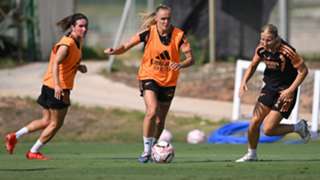 Arsenal 'setting the standard with women's football', says Stanway