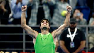 Alcaraz downs Khachanov in Qatar quarters, reaches 10 straight wins for 2026
