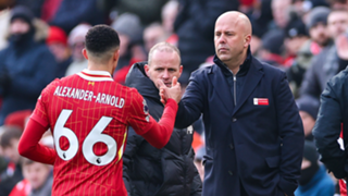 Slot will lean on Liverpool's title winners for Premier League run-in