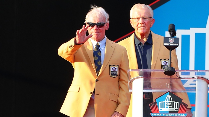 Bobby Beathard was inducted into the Pro Football Hall of Fame in 2018