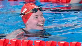 Laura Stephens wins Britain’s first women’s individual world title in 13 years