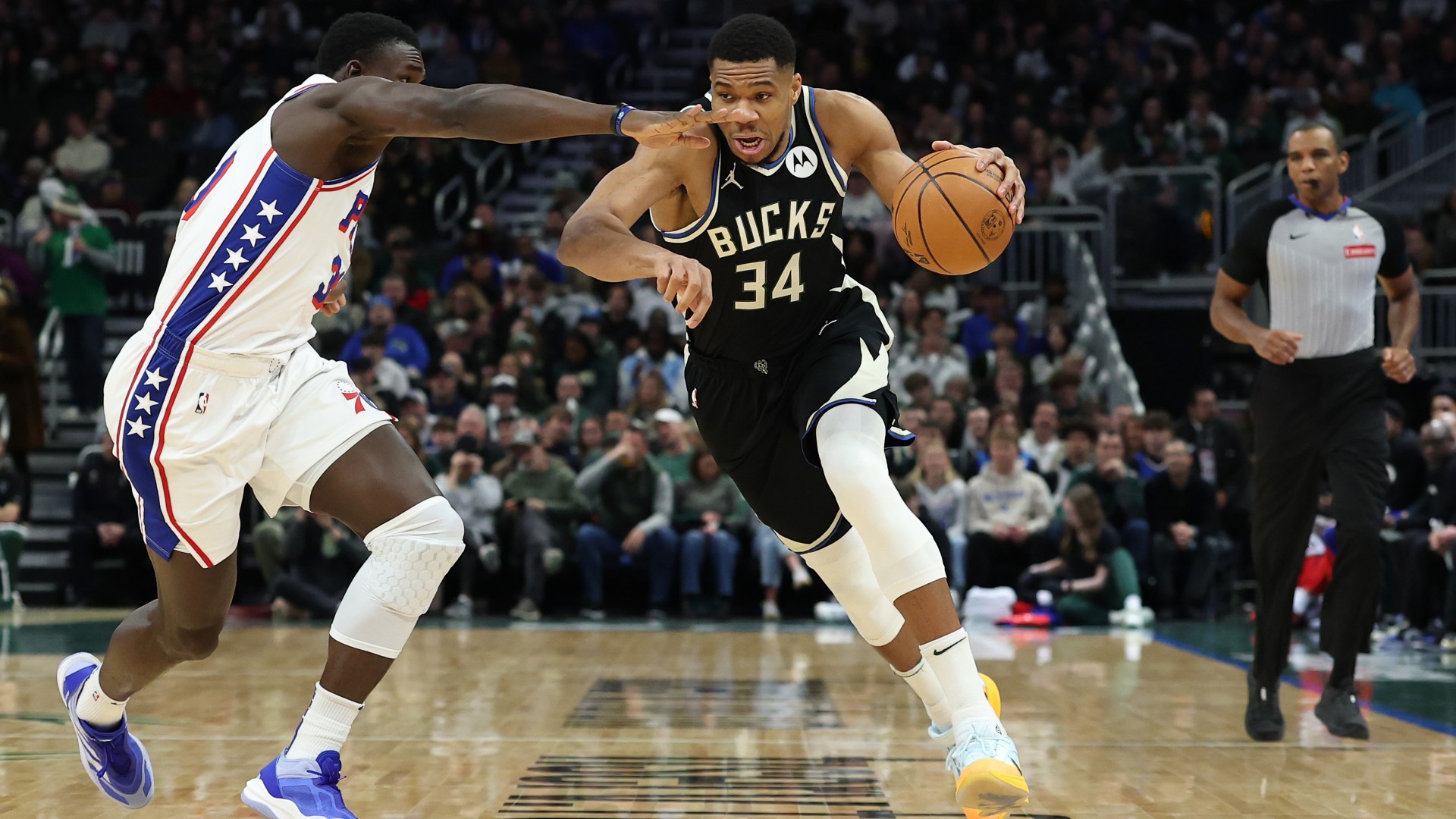 NBA: Clippers top Lakers in battle of L.A.