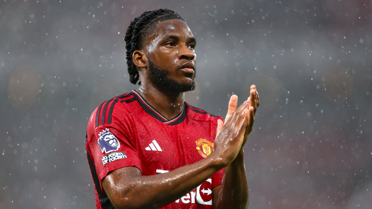 Kambwala departs Manchester United to join Villarreal
