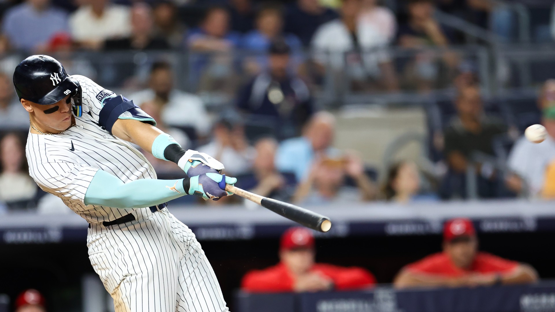 Judge, Chisholm go deep twice as Yankees roll