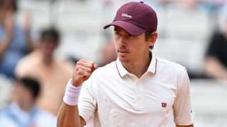 De Minaur takes 'important step in the right direction' after snapping losing streak