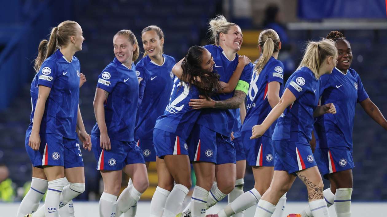 Chelsea 4-0 Paris FC: Thompson stars as hosts run riot