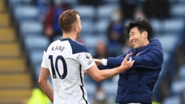 Tottenham team-mates Harry Kane (l) and Son Heung-min