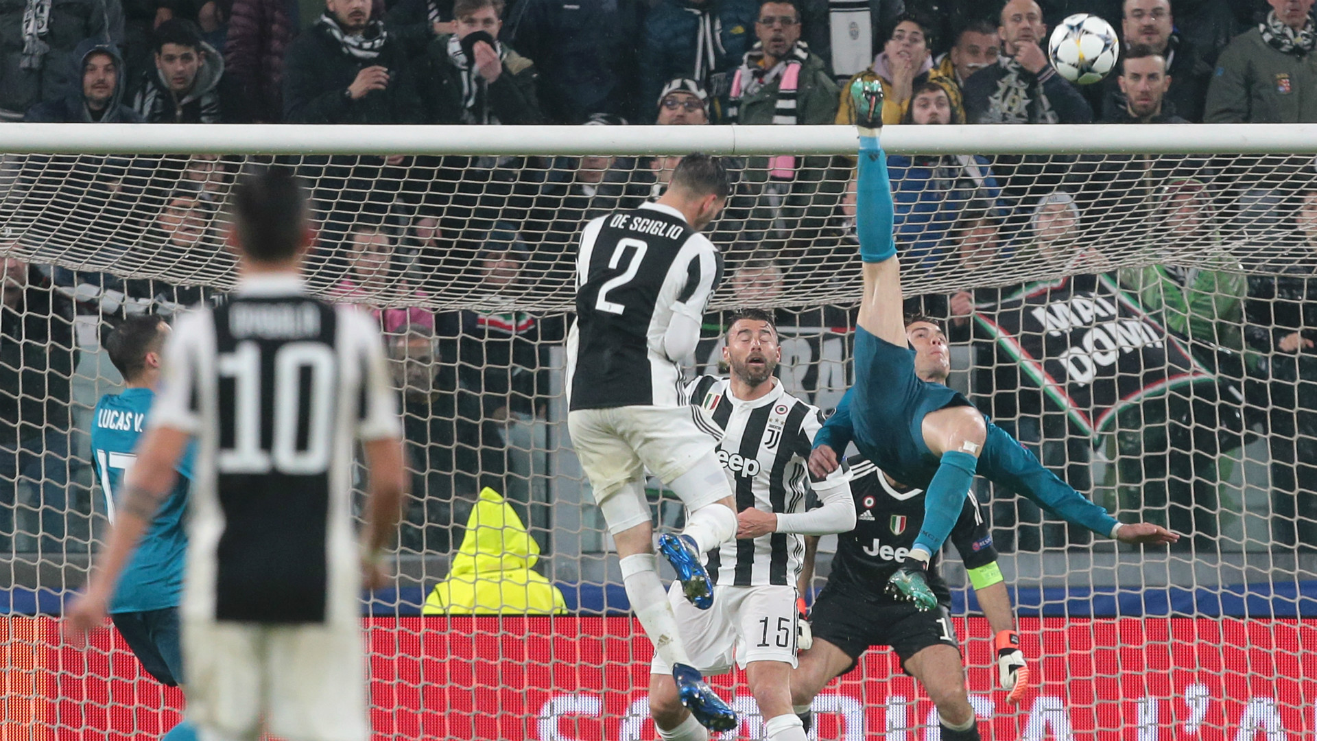 Big Names & What They Said About Ronaldo's Bicycle Goal