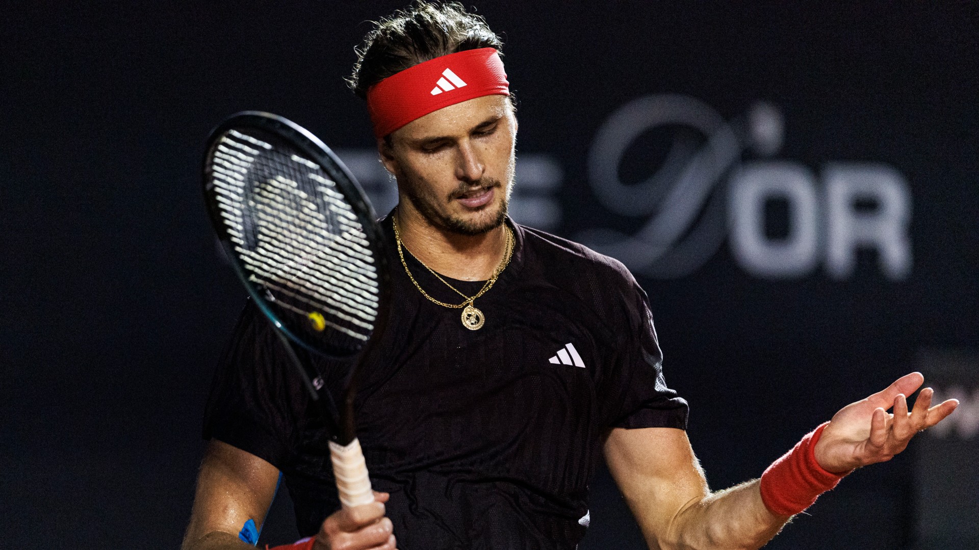 Zverev stunned by Comesana in Rio quarters