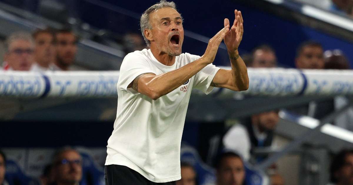 Paris Saint-Germain head coach Luis Enrique