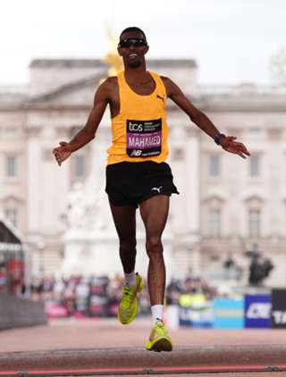 Emile Cairess dedicates impressive London Marathon display to cousin
