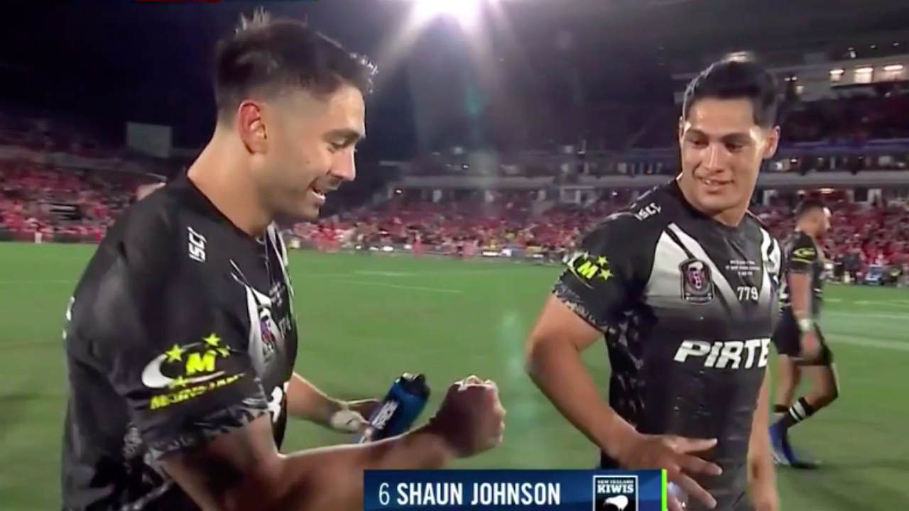 New Zealand v Tonga: Shaun Johnson and Roger Tuivasa-Sheck play scissors, paper, rock to settle ...
