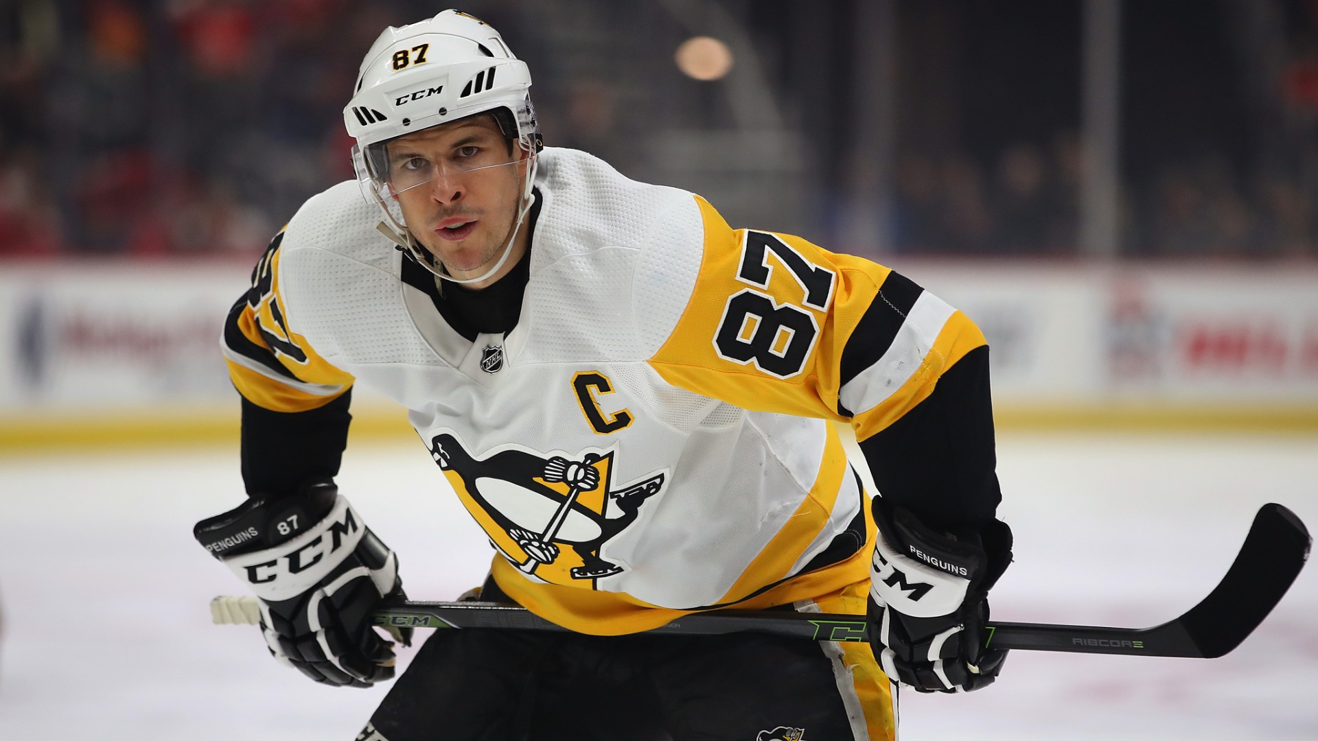 Pittsburgh Penguins' Sidney Crosby returns to play after taking puck to