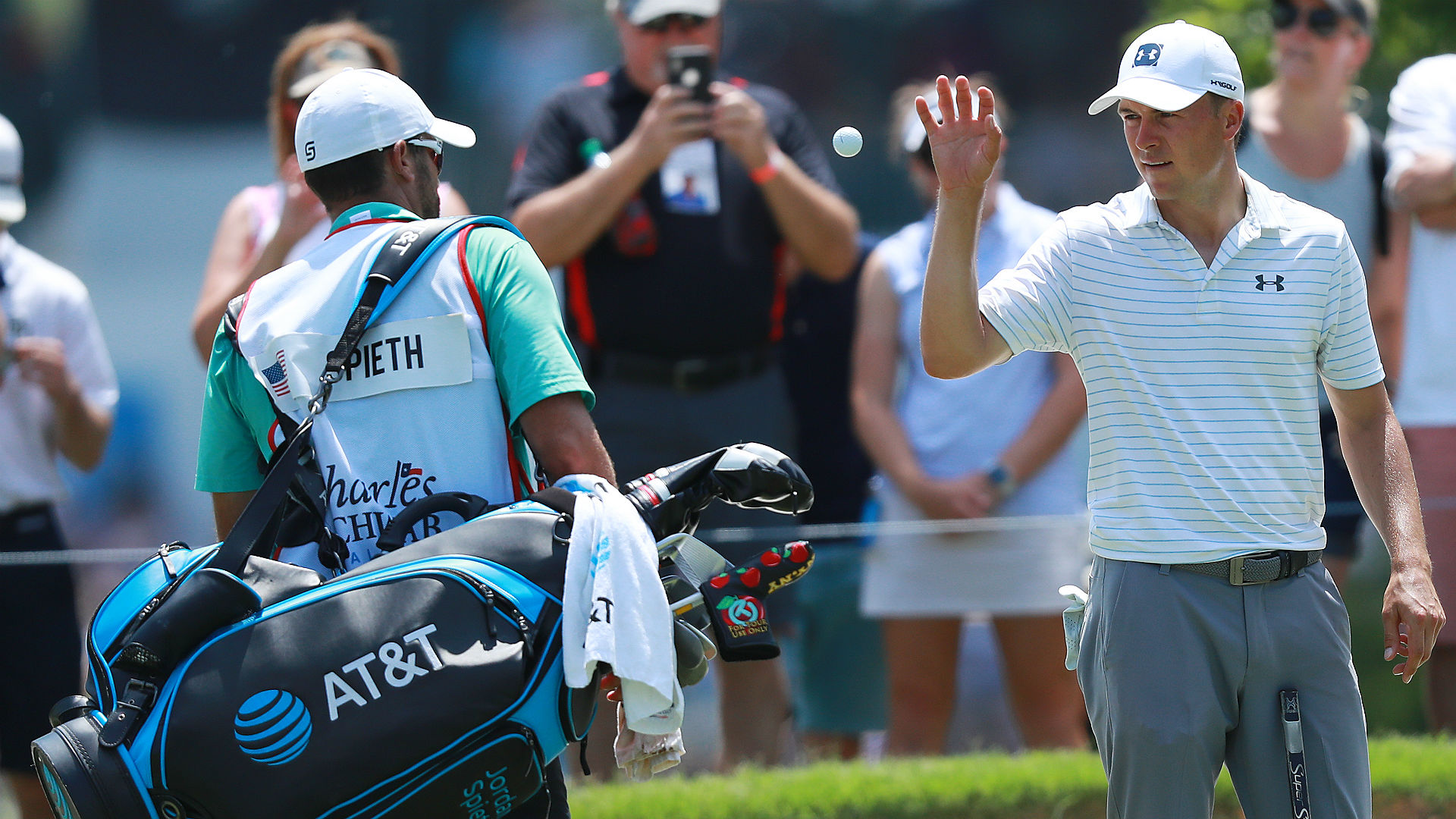 Jordan Spieth criticized for calling out caddie on national TV