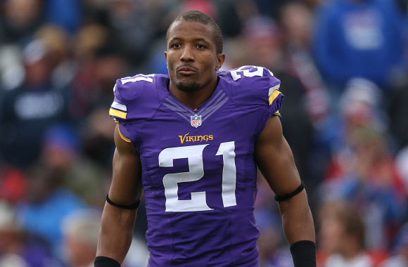 Vikings' Josh Robinson makes ridiculous comment about gay marriage ...