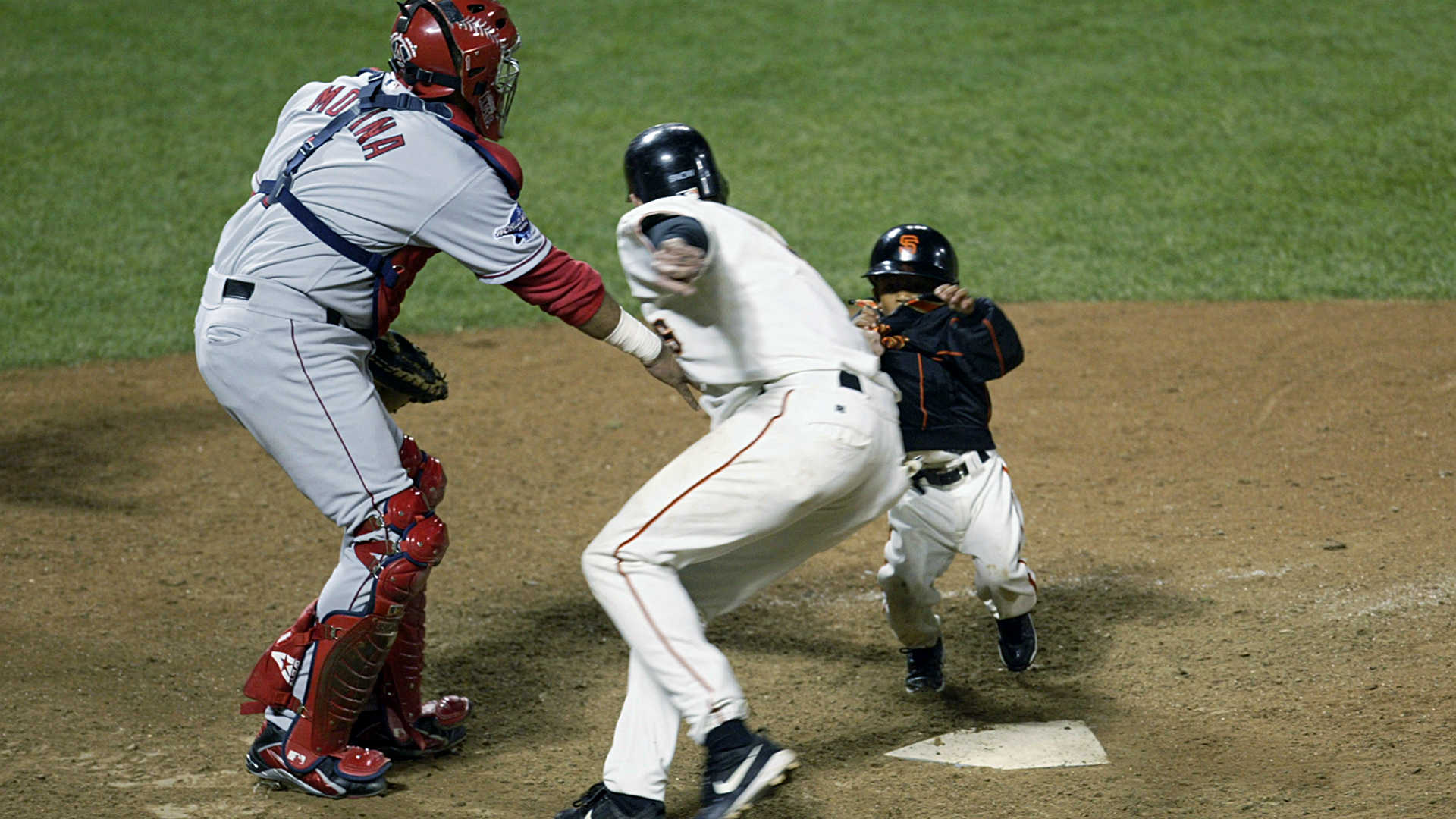 J.T. Snow, Darren Baker reminisce about famous 2002 World Series scene | Sporting News ...