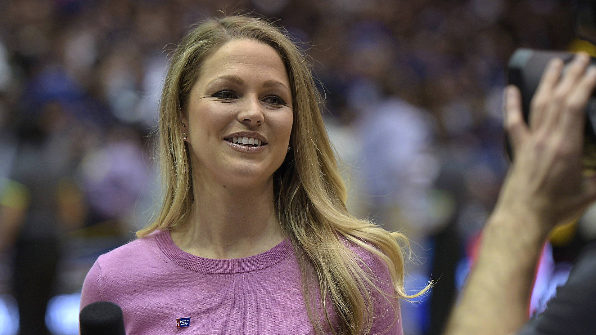 Allie LaForce closing in on full time deal with Turner Sports, sources