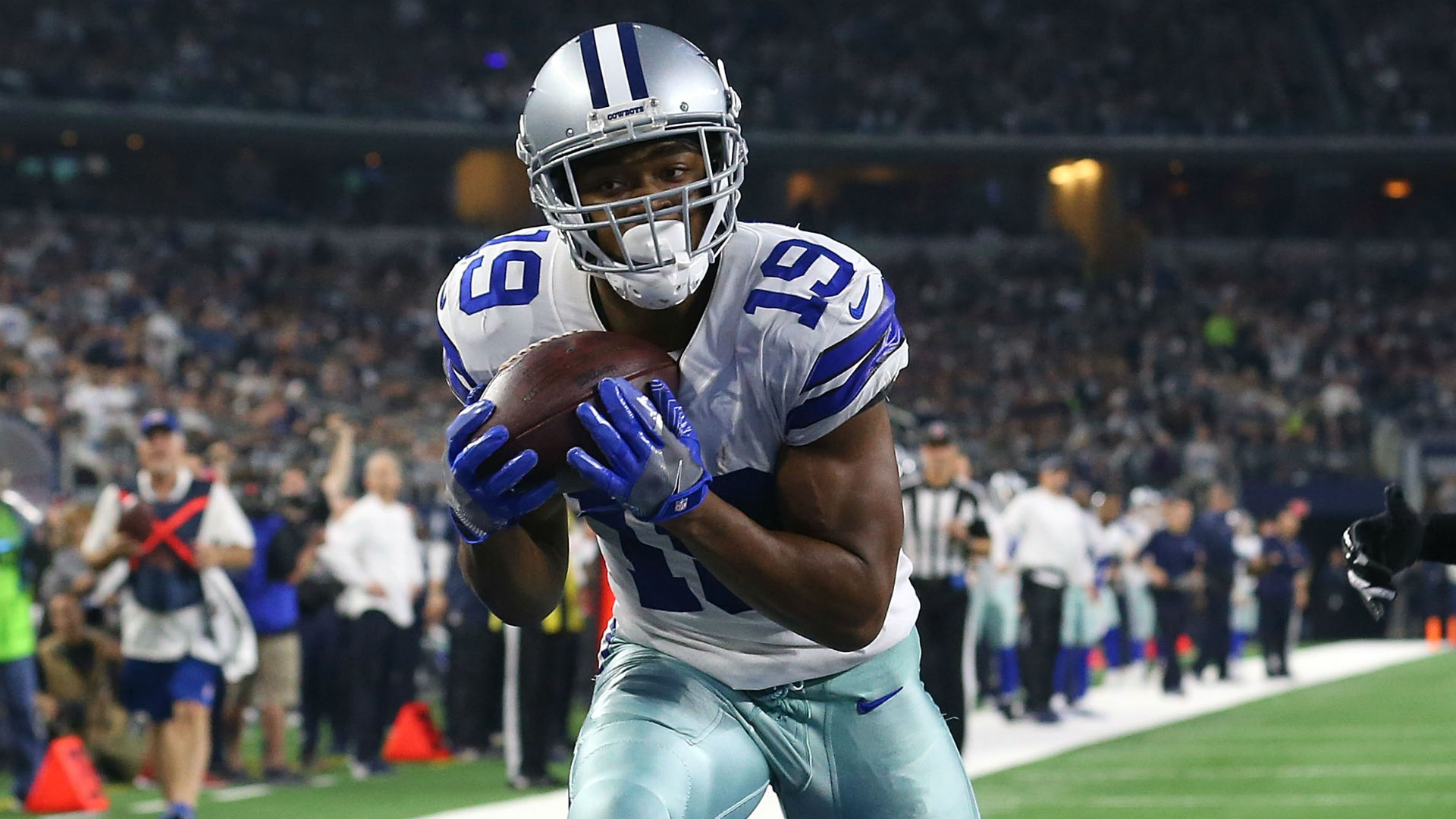 watch dallas cowboys game tonight online free