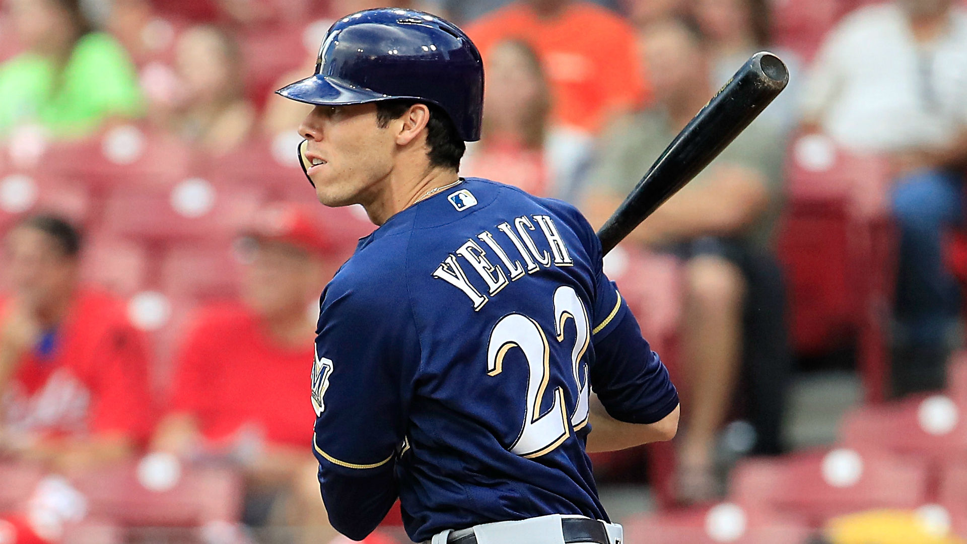 Christian Yelich rides to Brewers' rescue on cycle, keeps second-half