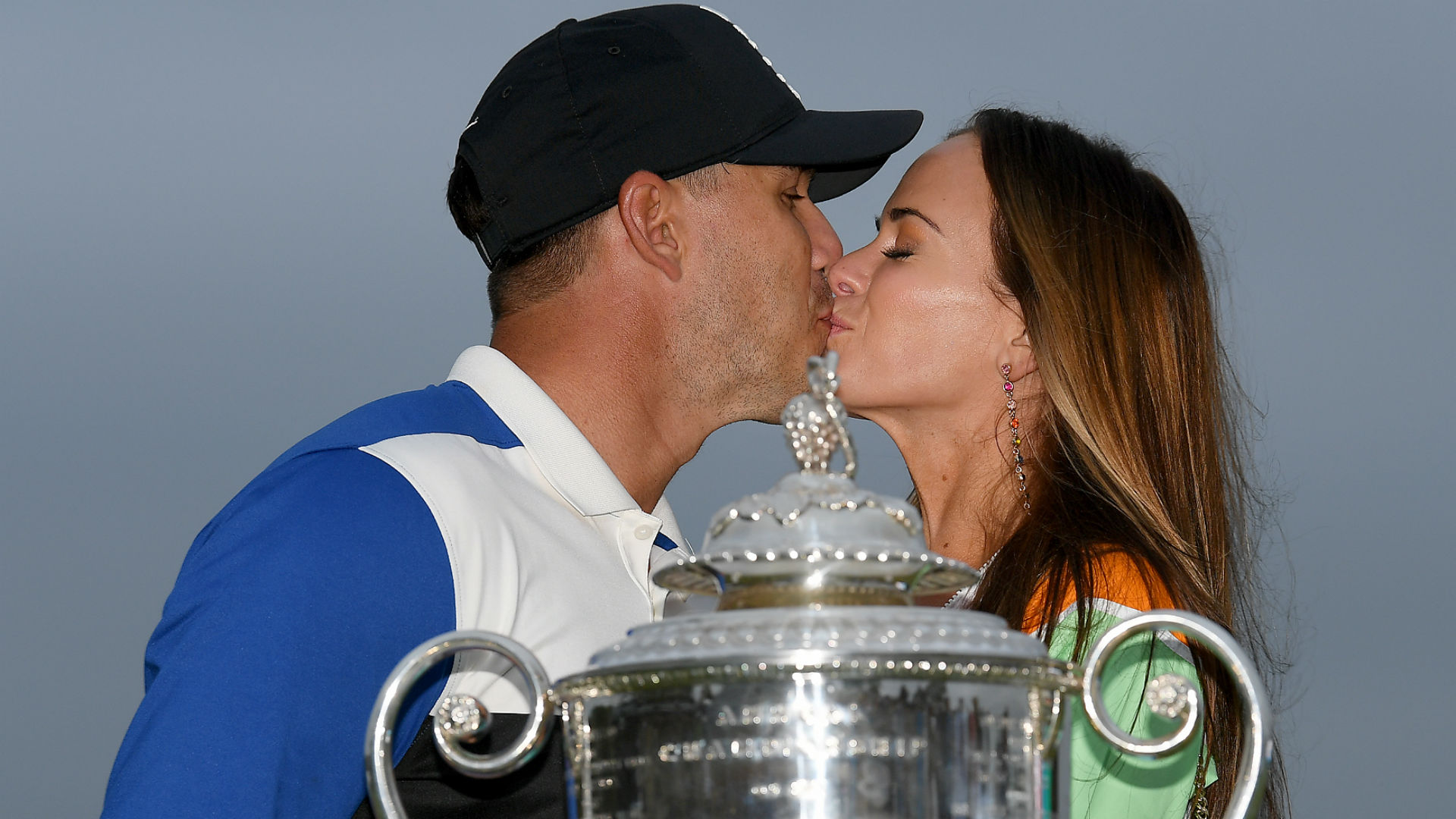 Brooks Koepka s Girlfriend Jena Sims Finally Gets Kiss