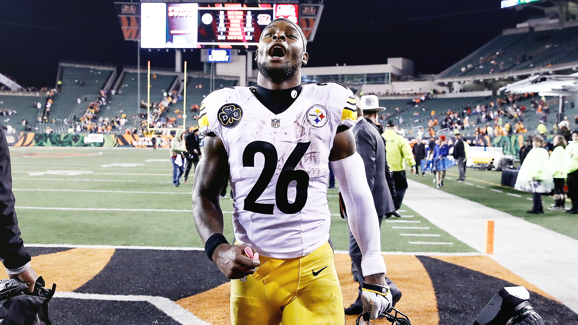 Amid free agency, Le'Veon Bell announces mixtape featuring possible