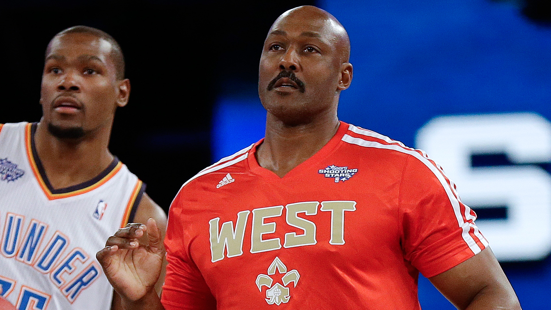 Karl Malone Lover Of The Classics Still Has A Flip Phone