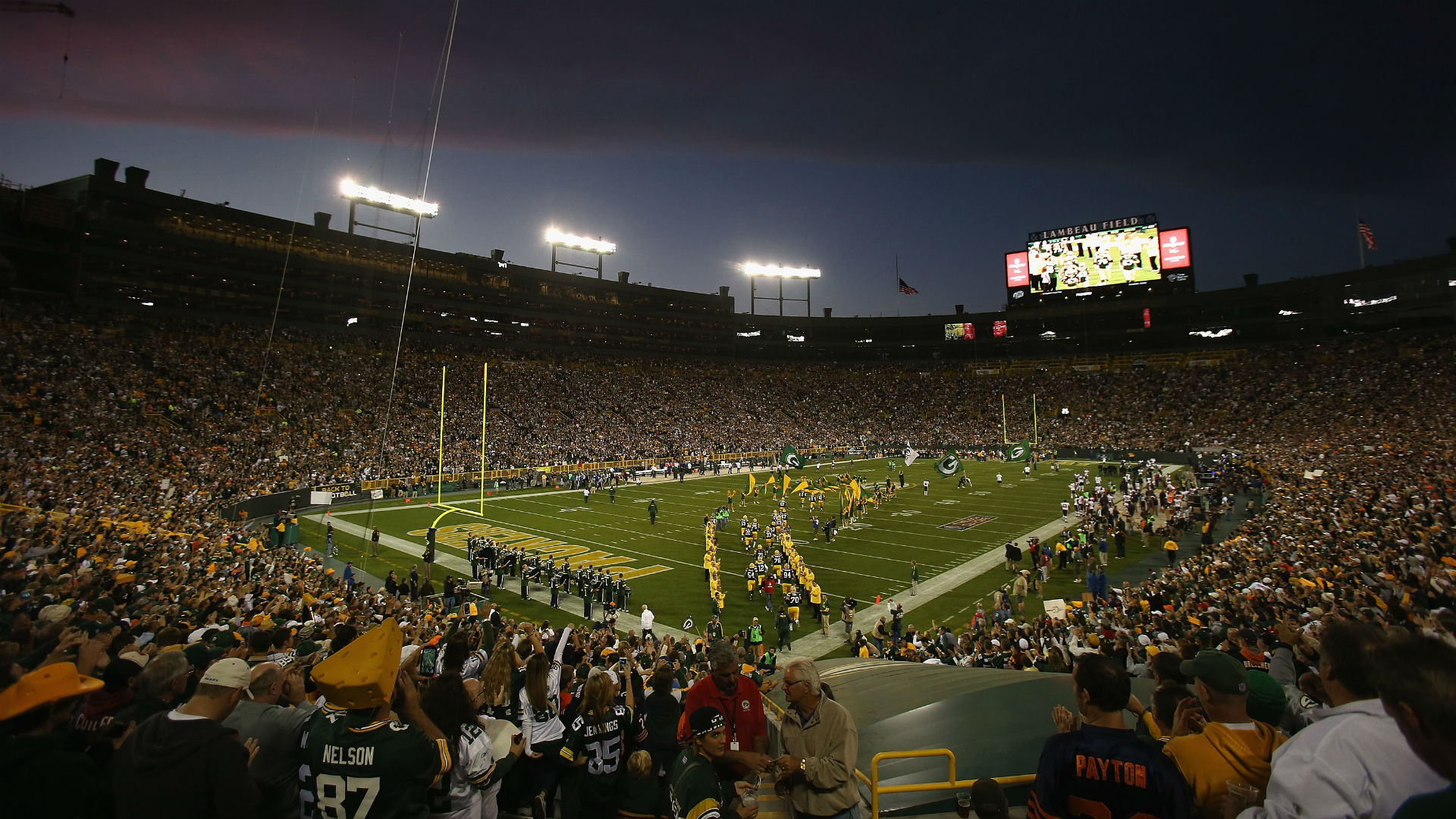 Packers-stadium-082817-Getty-FTR.jpg