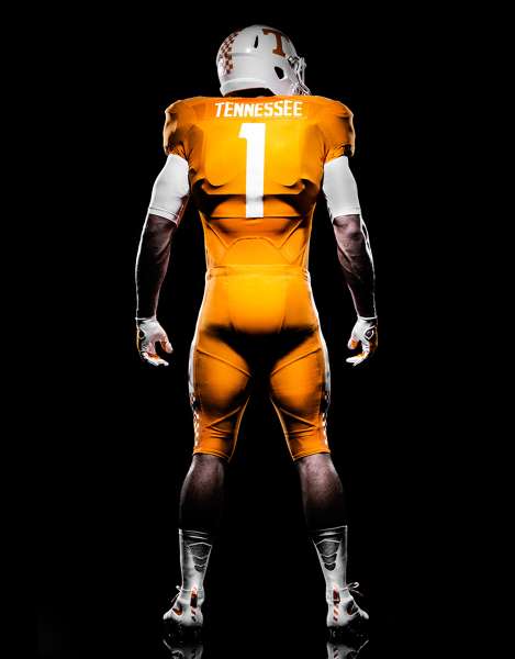 Nike reveals Tennessee's new football and basketball uniforms ...