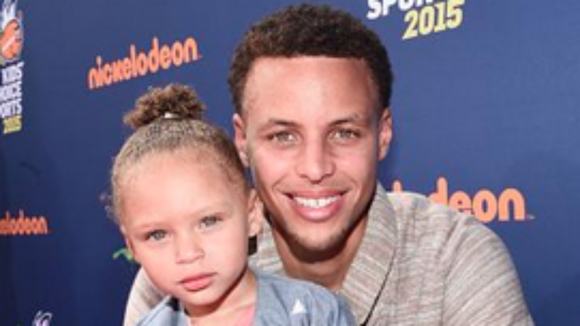 Steph Curry, daughter Riley attend Nickelodeon Kids' Choice Sports