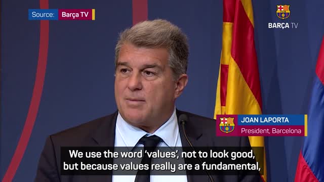 Thumbnail for article: Laporta spreekt zaal met kinderen toe: 'Barça verdedigen tegen jaloerse schurken'