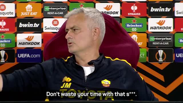 Thumbnail for article: Mourinho is vraag van journalist beu: 'Verdoe je tijd niet met hem'